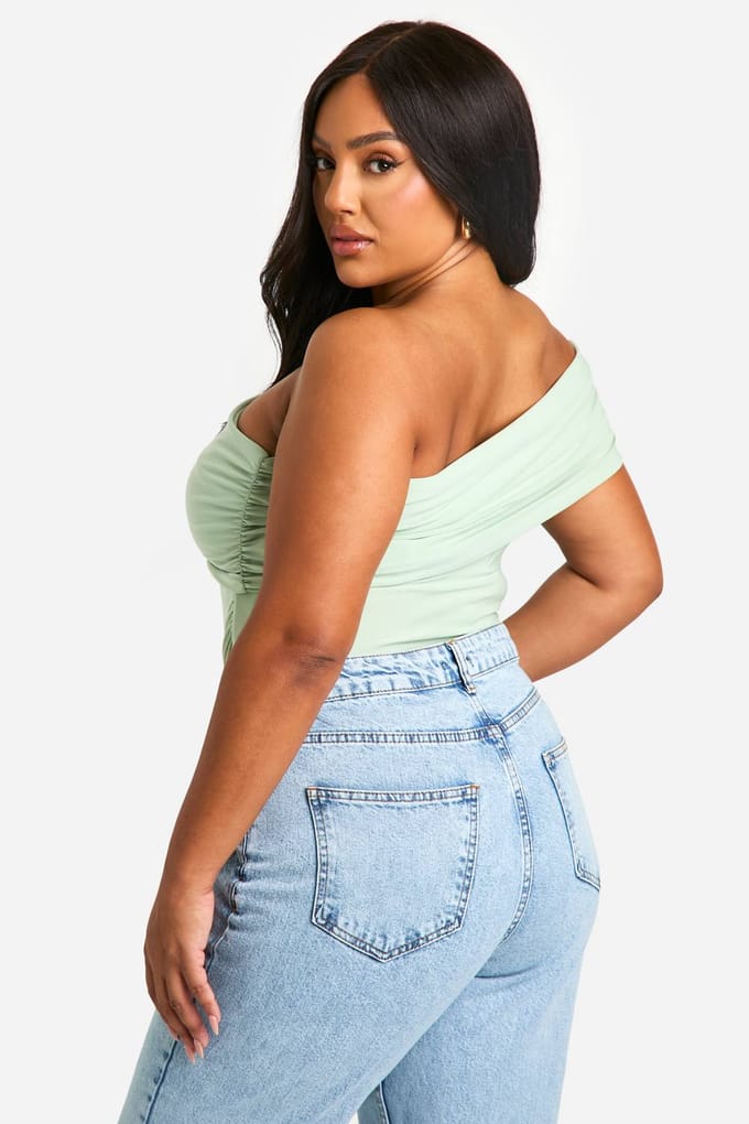 boohoo Dames Plus Geruched Side Geruched Bardot-bodysuit | Verstandig | Maat: 56