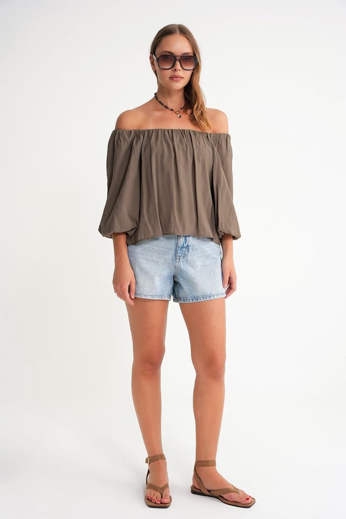 Modal Gemengde Blouse met Madonna Kraag en Rimpeldetail