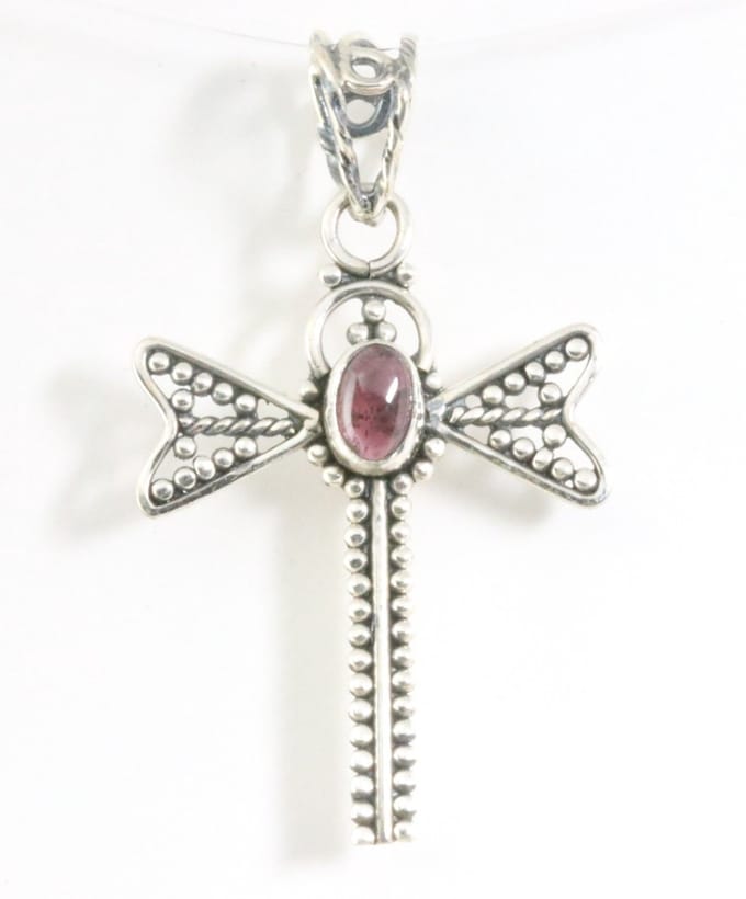 Zilveren libelle hanger met granaat