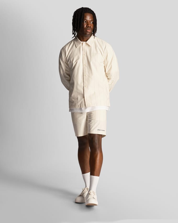 Gestreepte shorts Lyle & Scott Pinstripe