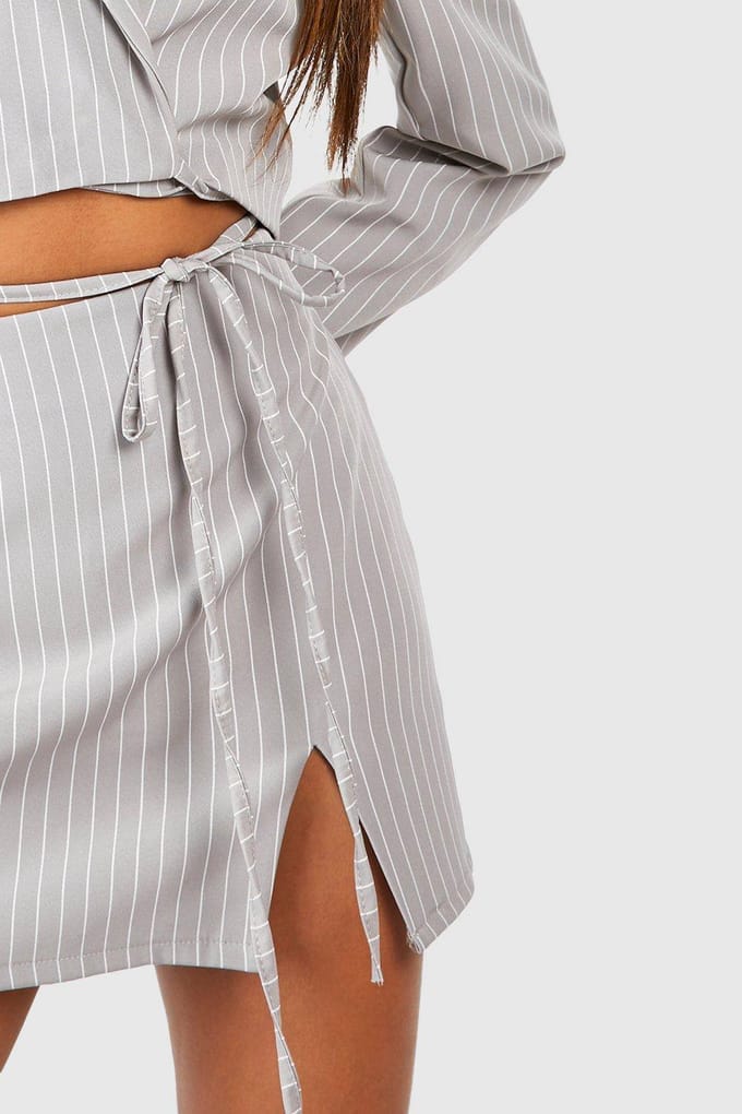 boohoo Dames Pinstripe Split Front Micro Mini Rok | Grijs | Maat: 36