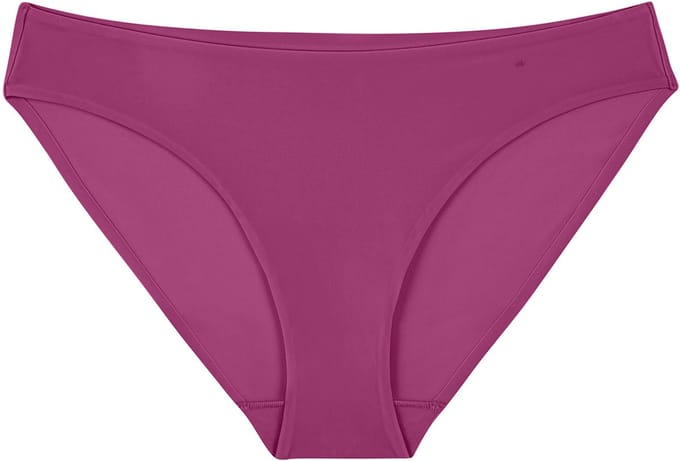 Triumph Tai-Slip Body Make-Up Essentials