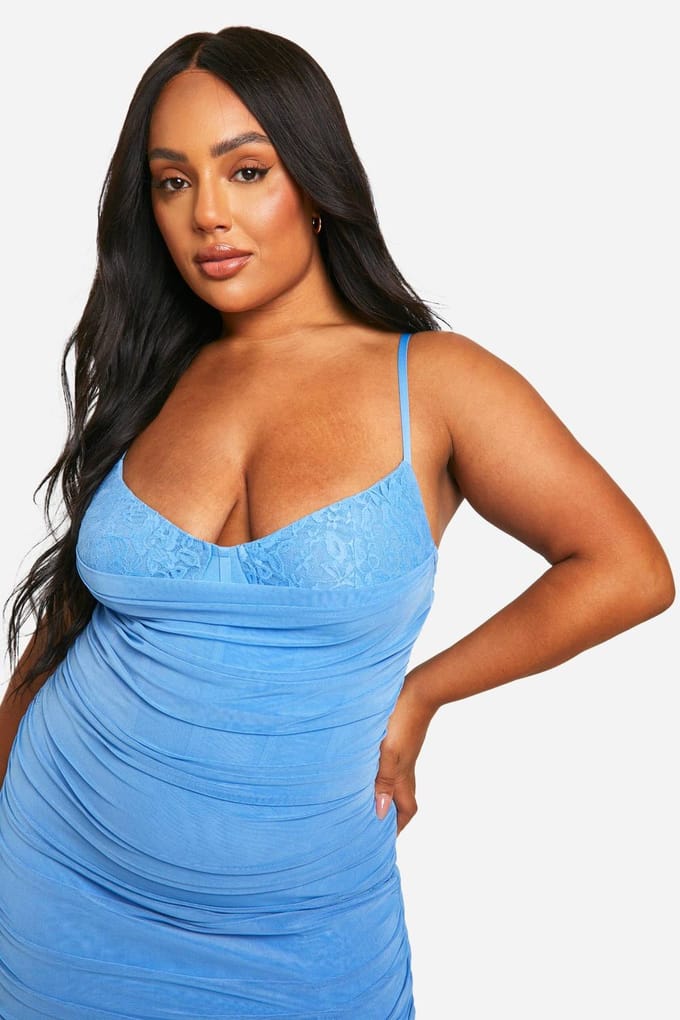 boohoo Dames Plus Lace Power Mesh Bandagejurk | Blauw | Maat: 54