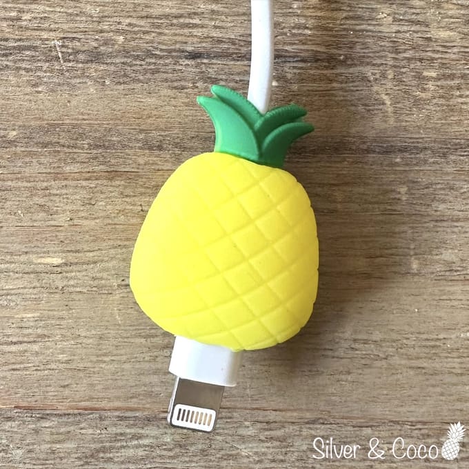 SilverAndCoco® - Kabeldiertjes / Kabelprotector / Kabelbeschermer Mobiele Telefoon Kabel Lader beschermer / Kabelbijter iPhone iPad Android oplader - Ananas