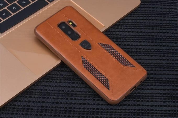 UNIQ Accessory Galaxy S9 Plus Kunstleer Hard Case Back cover - Bruin (G965)- 8719273284483