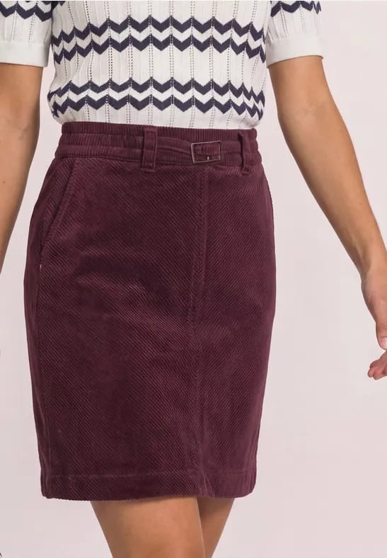 Kniehoge rok van corduroy met gespdetails