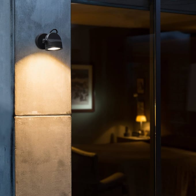 FARO BARCELONA Alfa - kantelbare LED-buitenwandspot, IP65