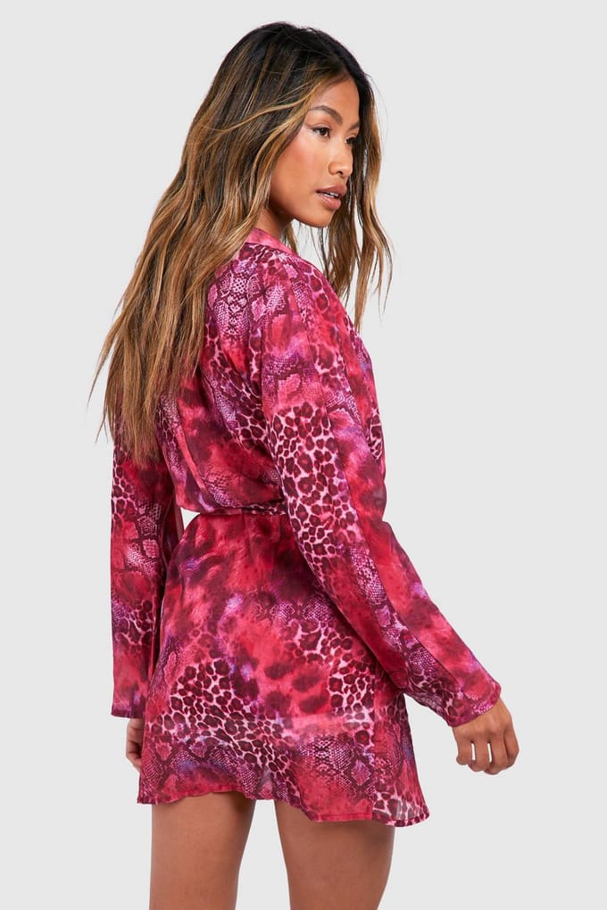 boohoo Dames Dierlijke Print Wikkelmini-Jurk | Roze | Maat: 36
