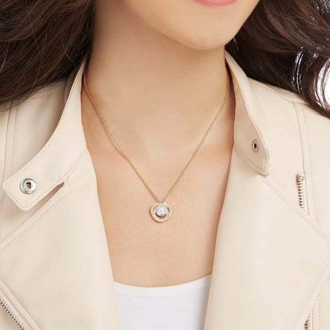 Swarovski Generation Pear Blossom Medium Ketting Damesketting 5289029 Box (Random Color) beige