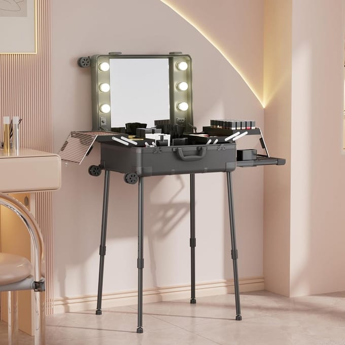 Make-uptrolley met aluminium frame, wielen en spiegel met licht