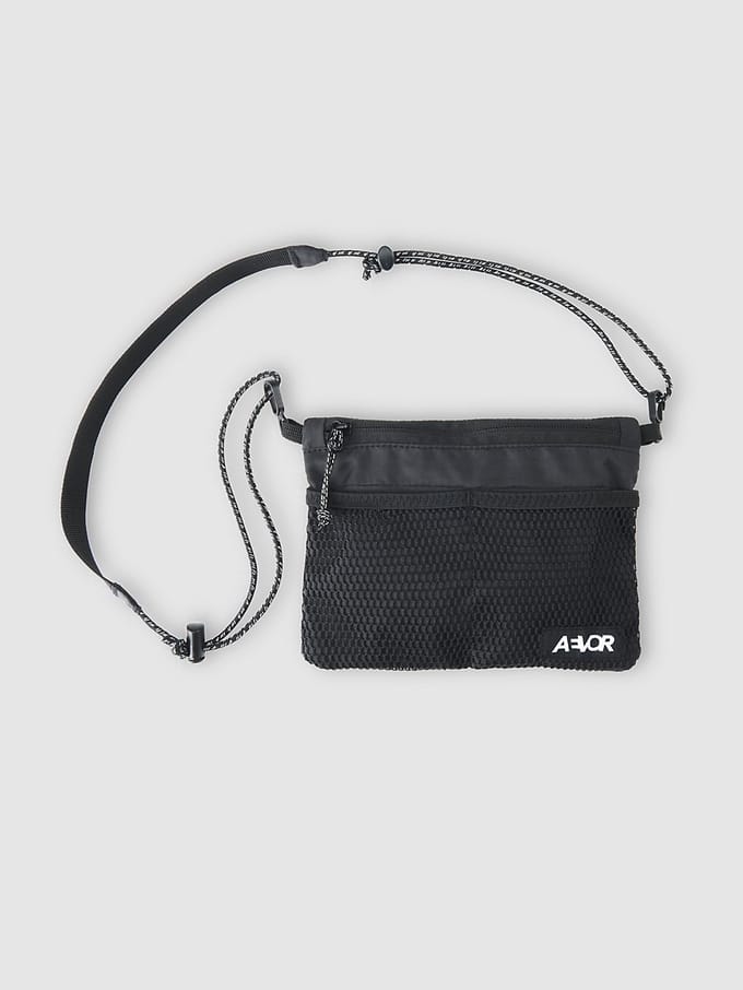 AEVOR Chest Pouch Tas zwart