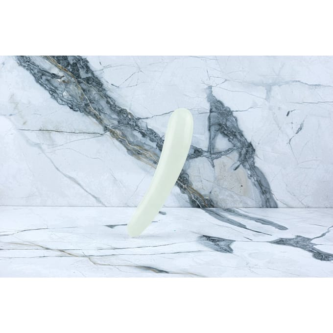 White Jade Dildo Isabella - Cleansing and Balancing for Yoni Massage