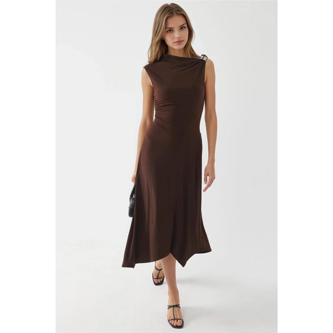 Accessoire Gedetailleerde Asymmetrische Midi Jurk