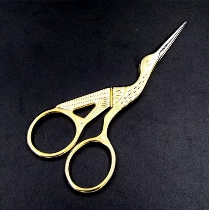 Go Go Gadget - Borduurschaar - 9cm - Ooievaar - Goudkleurig