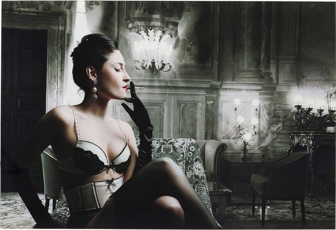 Kare Wandfoto Glass Dessous Lady 80x120 cm