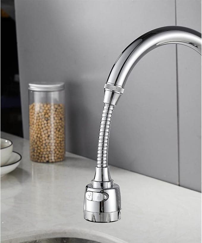 Flexibele 360° Draaibare Waterkraan Sprinkler met RVS Strainer en Verlengslang voor Efficiënte Besproeiing