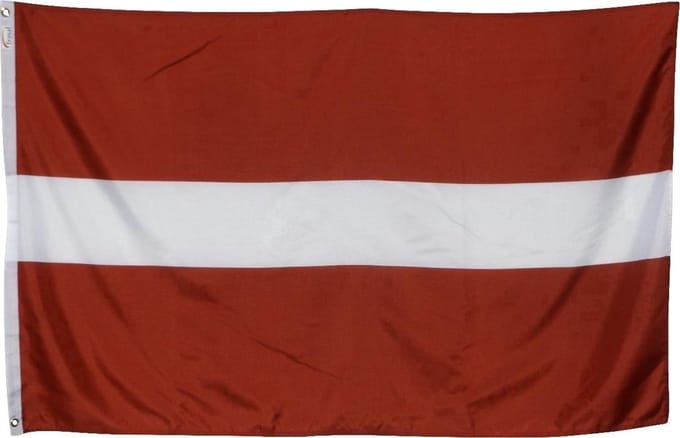 New Age Devi - Letland vlag - 90 x 150 cm polyester - Letse vlag - Latvia