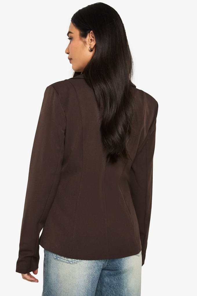 boohoo Dames Buckle Detail Tailored Blazer | Chocoladebruin | Maat: 44