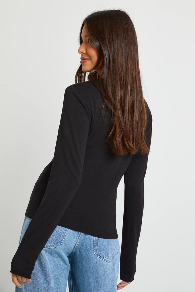 boohoo Dames Langmouwen getailleerde longtop | Zwart | Maat: 44