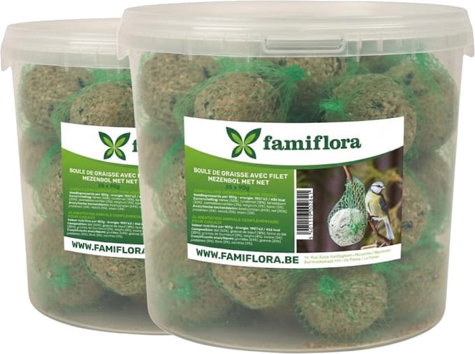 Famiflora mezenbollen in emmer - Met net - 70 x 90 gram (2 emmers met 35 bollen)