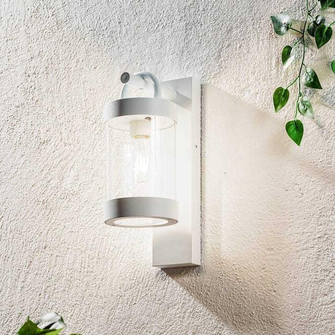 TRIO SAMBESI - Wandlamp - Wit mat - excl. 1x E27 4 W - Schemersensor - Wandmontage - Buitenverlichting - IP44