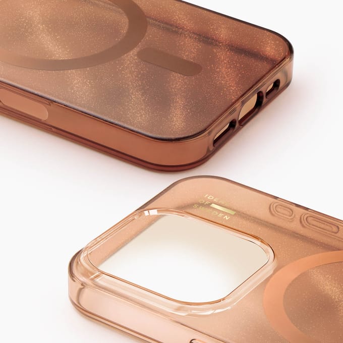iDeal of Sweden Clear Case geschikt voor MagSafe geschikt voor iPhone 16 Pro - Mocha Mousse