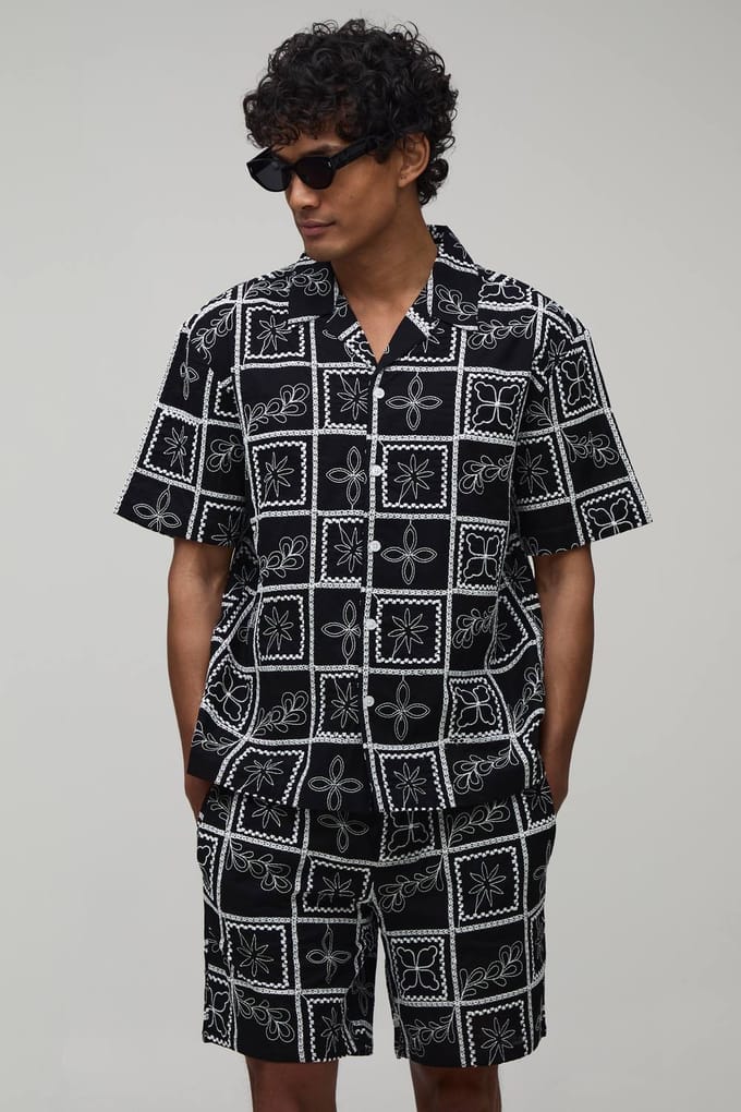 Geborduurd Tegelpatroon Oversized Shirt & Relaxed Short Set | Black | Size Medium