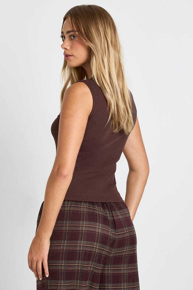 boohoo Dames Geribbelde Popper Top met geintegreerde hals en lange snit | Chocolate | Maat: 8