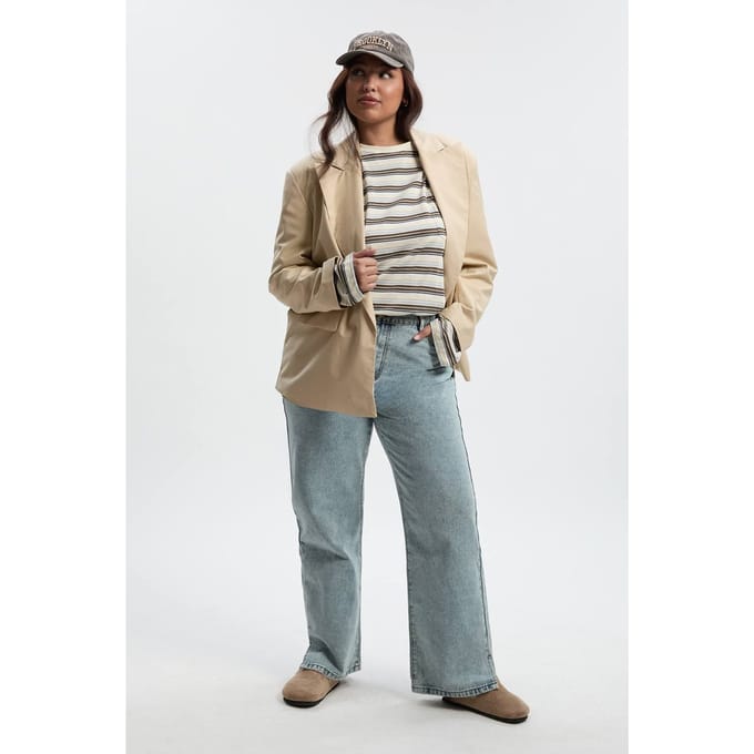 boohoo Dames Plus Basics Gespleten Zoom Rechtspijpen Jeans | Lichtblauw | Maat: 50