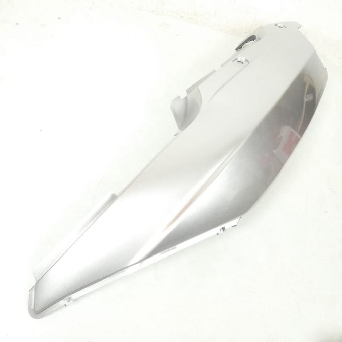 Achterkap linksachter voor scooter Daelim 125 S2 vanaf 2007 SQ-250 83600-SZ1-0000-SL