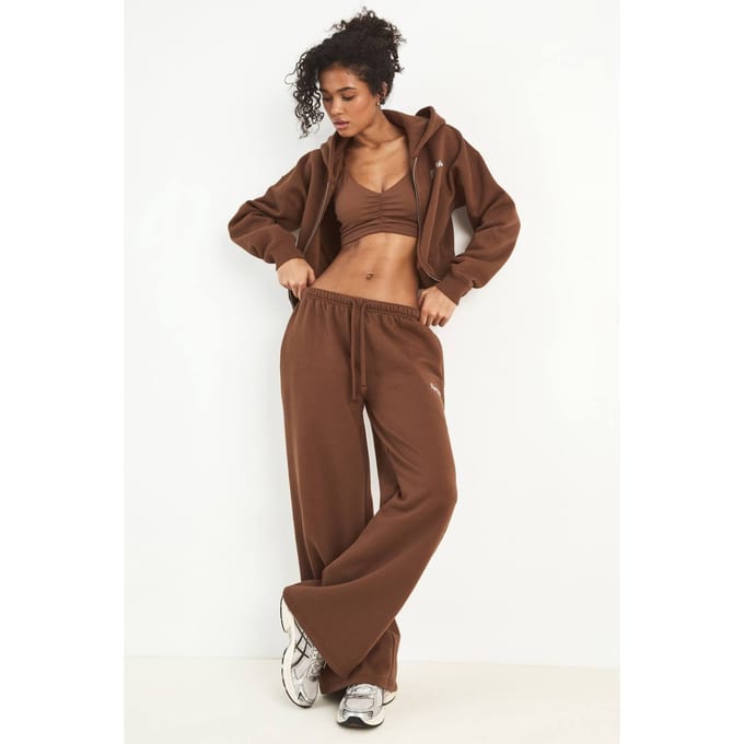 Dames Dsgn Studio Script Geborduurd Rechte Pijp Joggingbroek | Mokka | Maat: Small