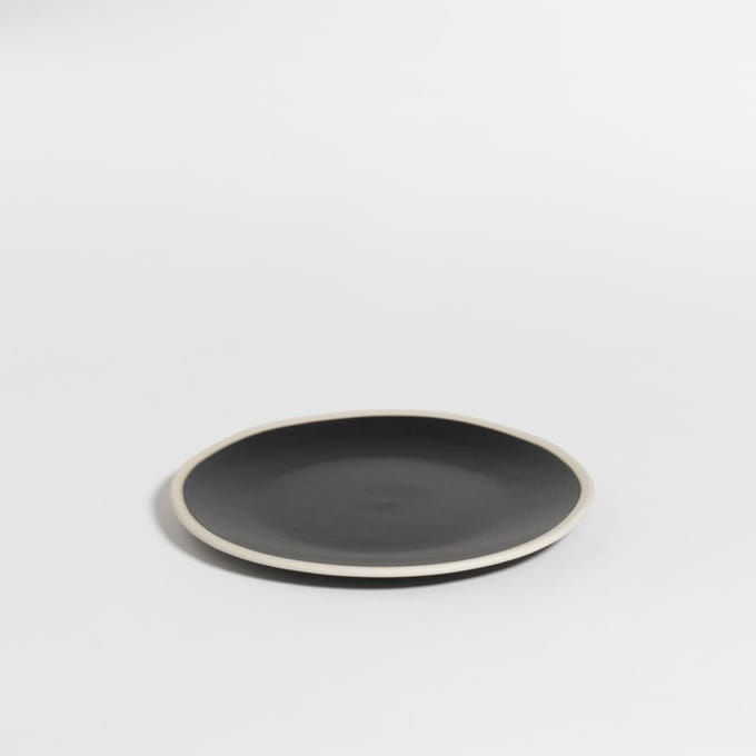 The Table Amsterdam Atelier Ontbijtbord - Black Pepper - Ø20 cm - Zwart