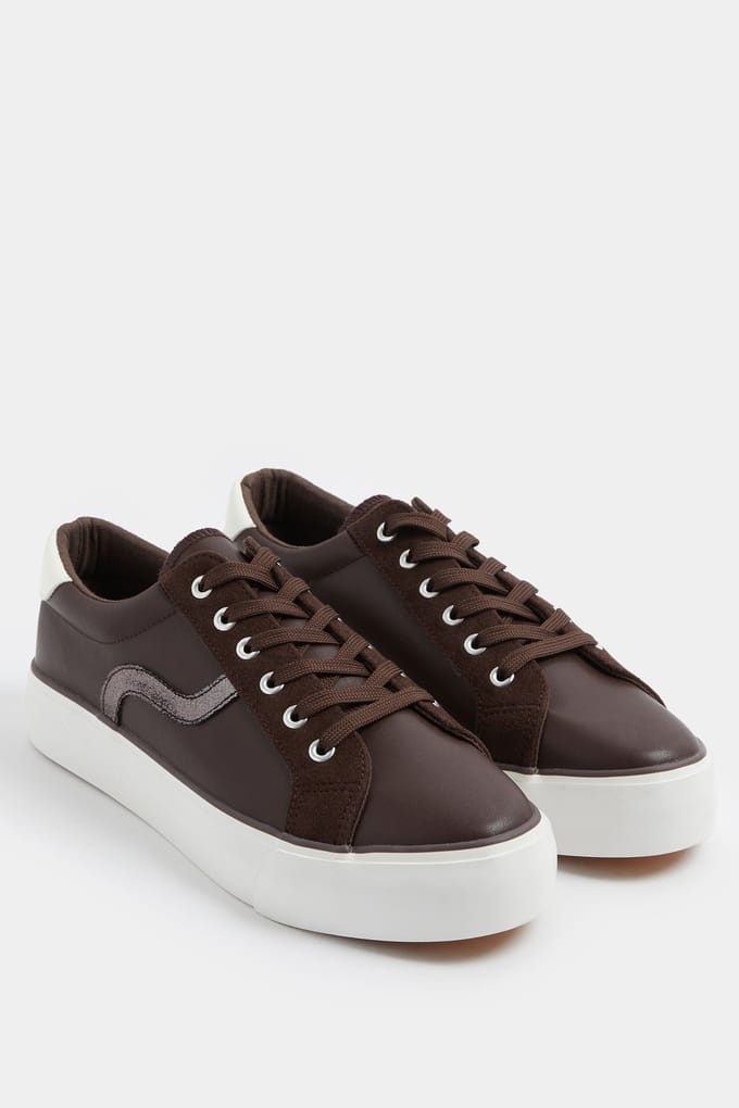 Yours Chocoladebruine Kunstleren Sneakers In Extra Brede Eeepasvormsize 39EEE