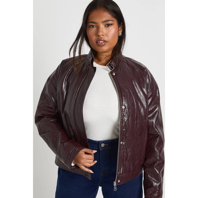boohoo Dames Plus Kunstleren Oversized Jas | Bordeaux Rood | Maat: 44