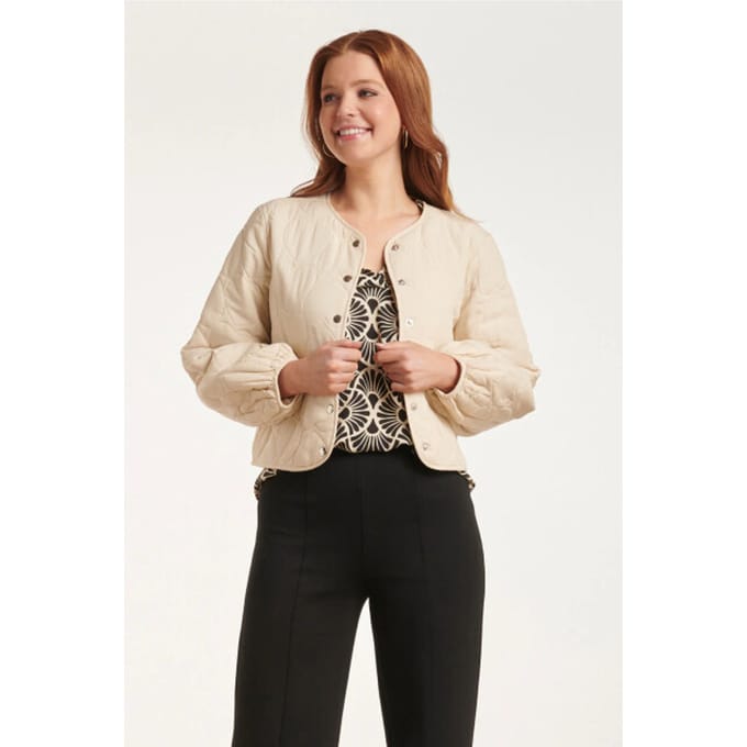 Smashed Lemon 24705 offwhite gewatteerde jas met hartvormige stiksel |