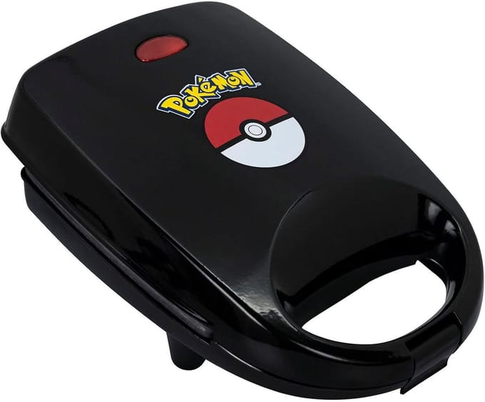 Uncanny Brands Broodrooster Pokemon - Sandwich Maker (Pokeball)