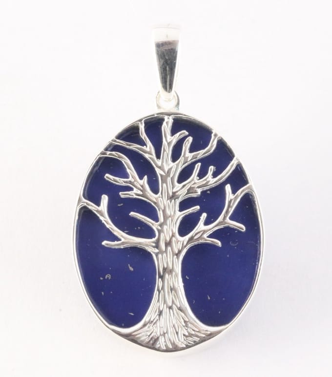 Ovale zilveren hanger met levensboom op lapis lazuli