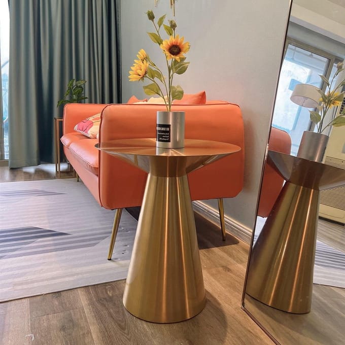Bijzettafel - Eindtafel Hoektafel - Woonkamer Decoratie - Geborsteld Metaal - Compact Ontwerp - Goud