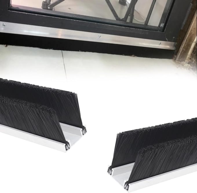 Deurborstel onderkant - Veegafdichting deur - Vuil weren - Modulaire structuur - 70MM borstelhoogte - Aluminium