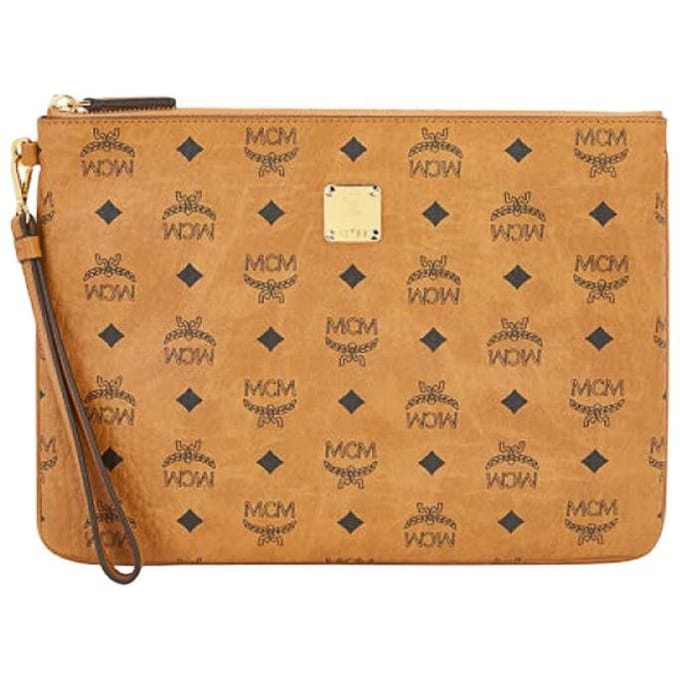 MCM Klassiek Monogram Print Gecoat Canvas Pvc Clutch Dames clutch Bruin Cognac MXZAAVI03CO001 Basic Set (Bag+Dust Bag) beige
