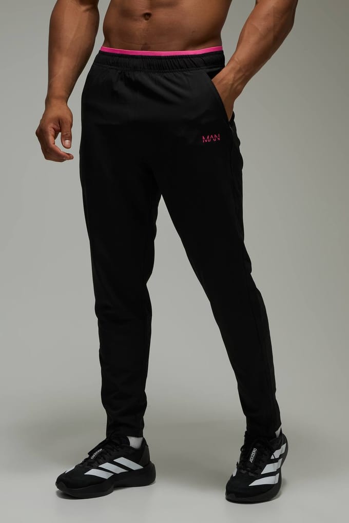 Man Active Stretch Woven Jogger | Black | Size Medium