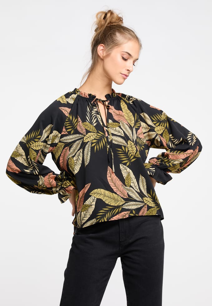 IZIA blouse shirt hoona