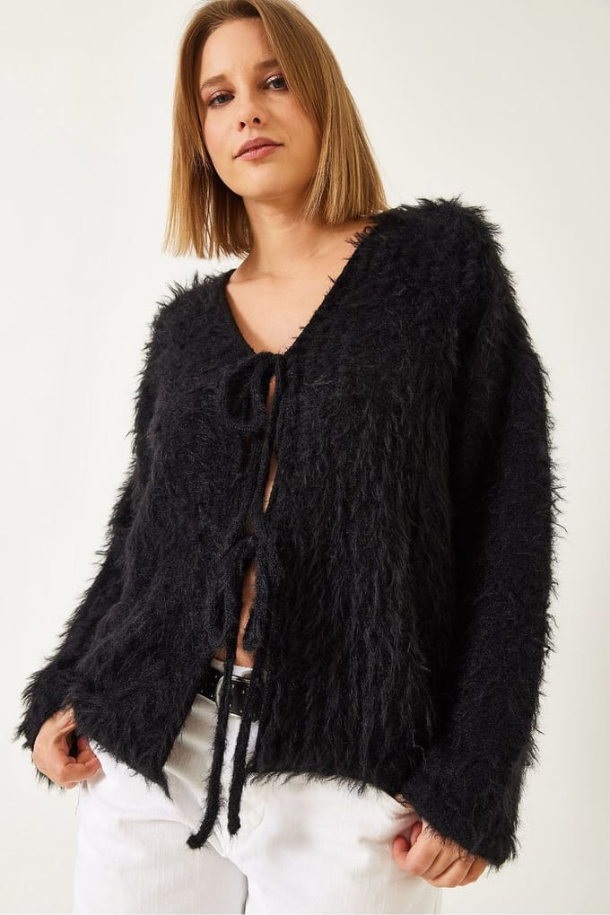 Textuur gebreide V-hals lange cardigan met pompom