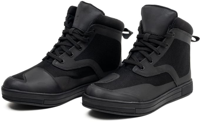 Motor sneakers MAGNA