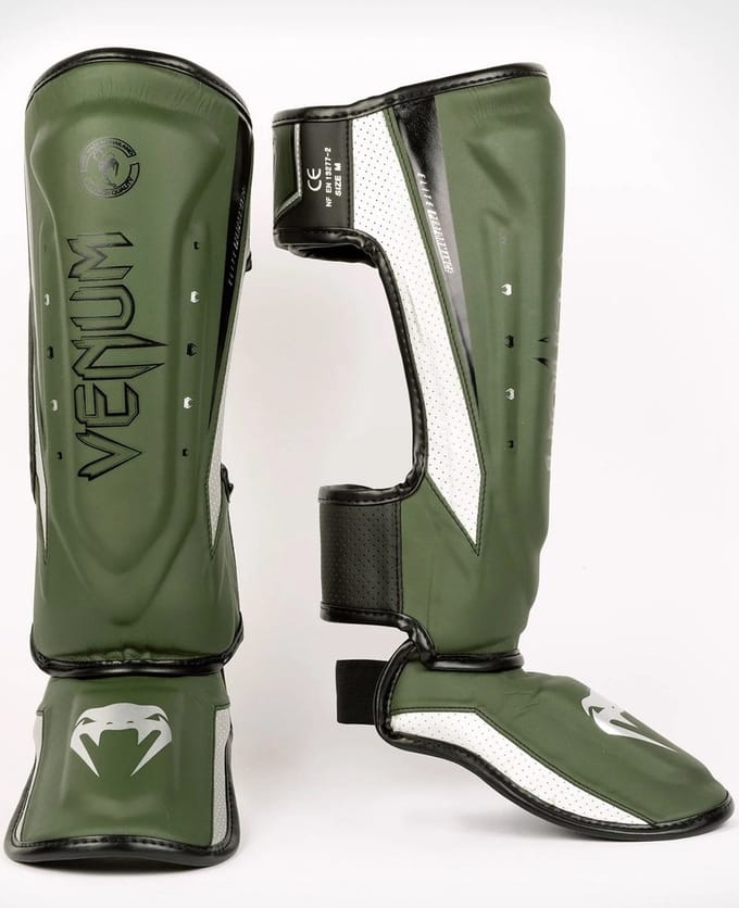 Venum Elite Evo Kickboks Scheenbeschermers Kaki Zilver