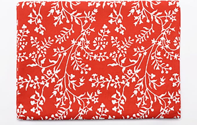 TINT TAFELLAKEN 150X250 CM PRINTED FLOWERS GRENADINE