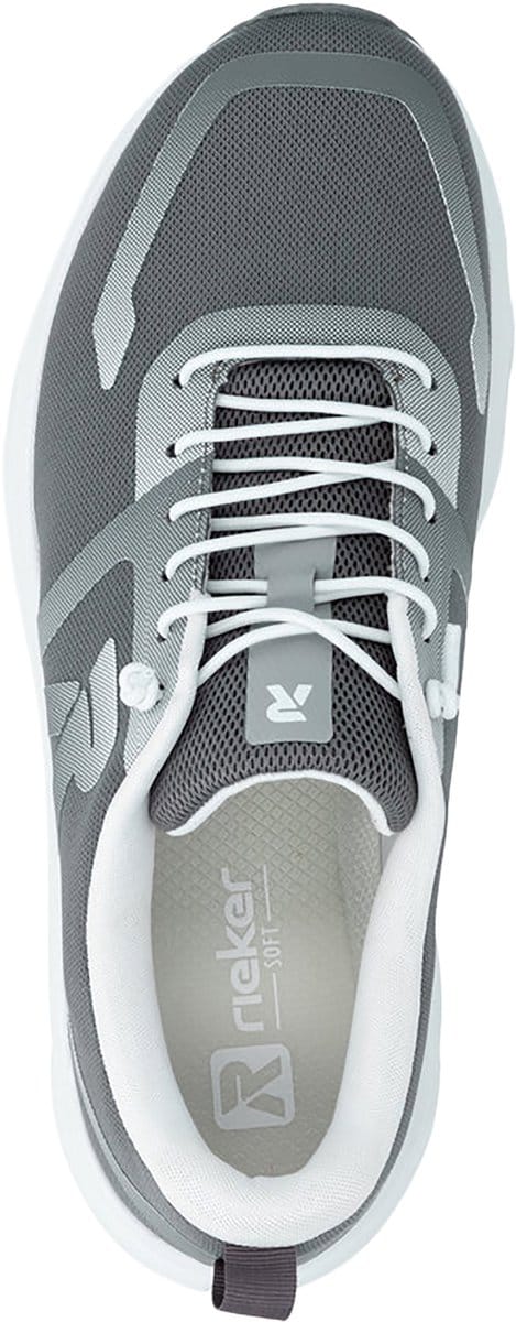 Sportschoenen met veters