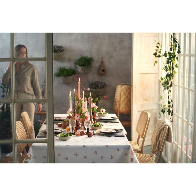 Paas Tafellaken Blooming Bunnies 138x220 cm