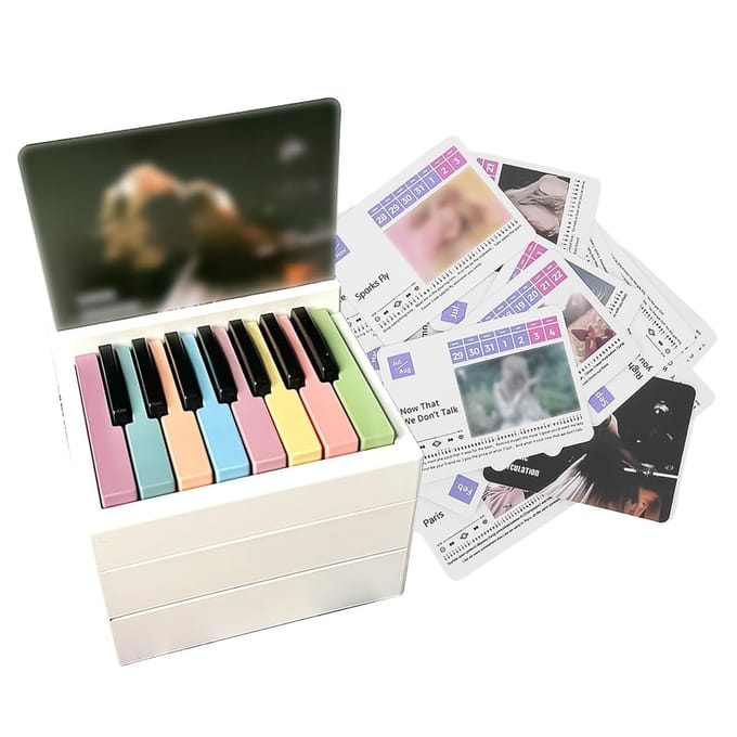 Cosensi - Dailygoods - Mini Speelbare Piano Bureau Kalender 2025