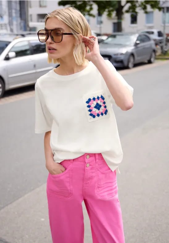 Shirt met ronde hals en gehaakte zak